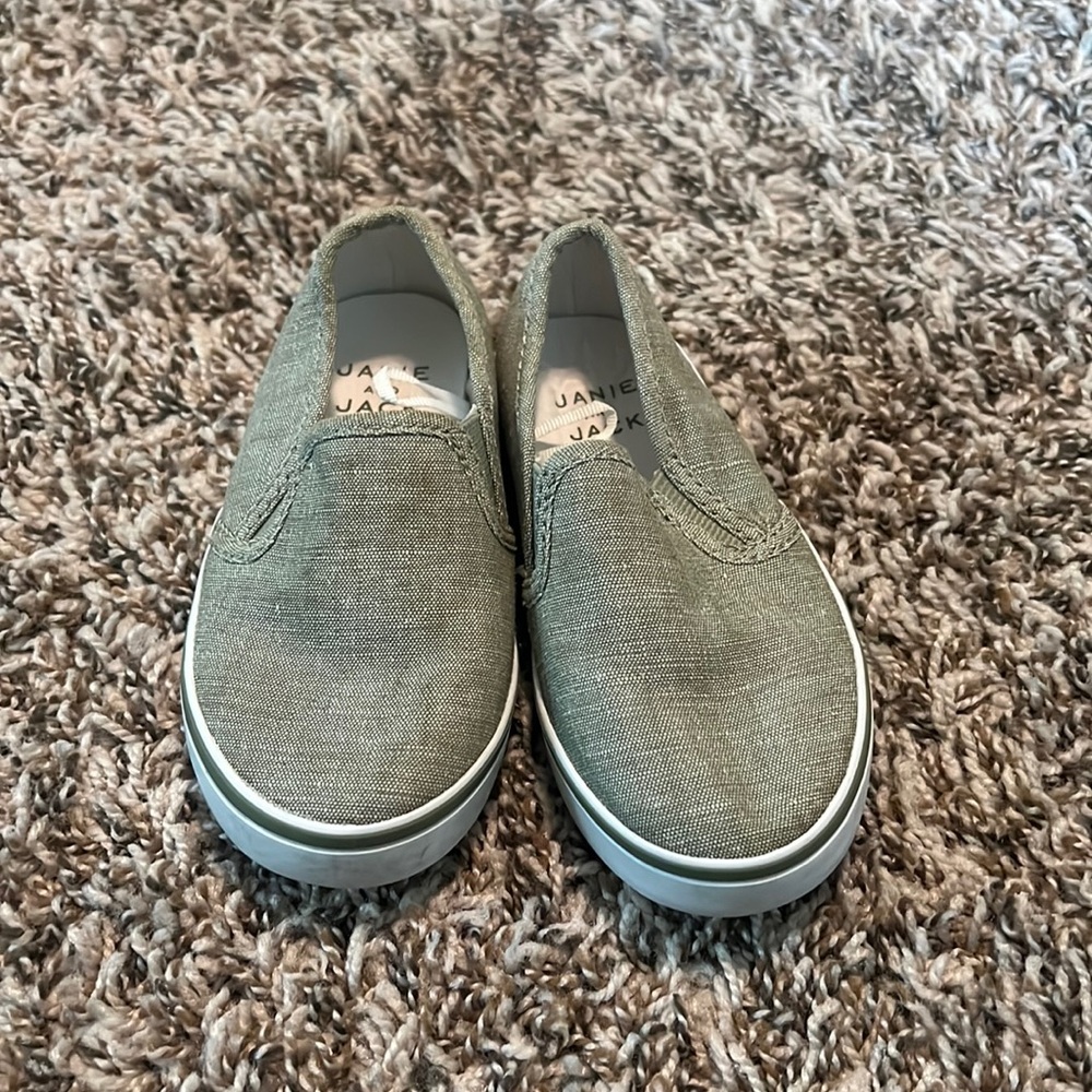Janie and Jack shoe size 8